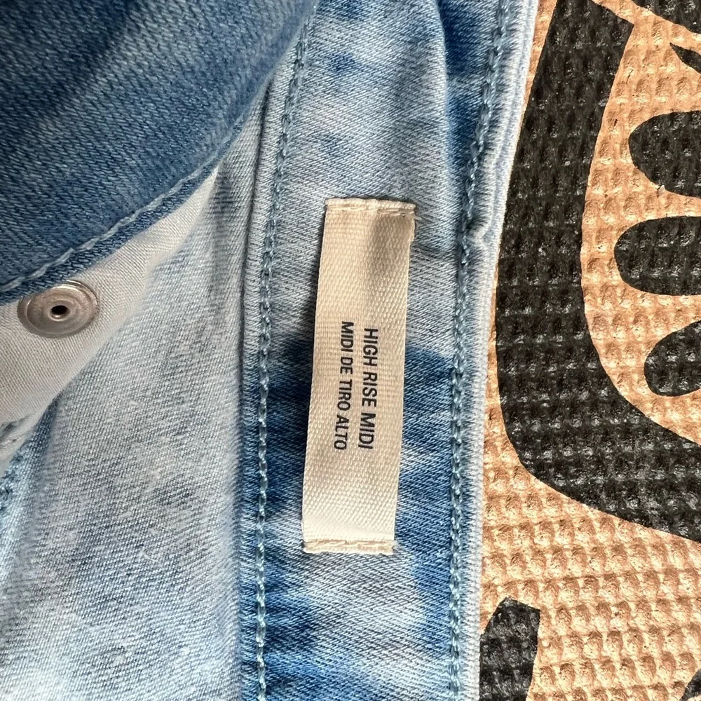 Universal thread shorts size 6 - Picture 6 of 6